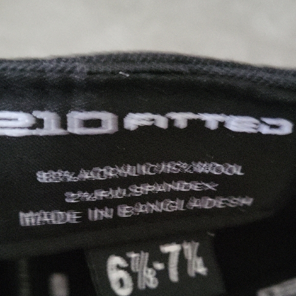 Black Cap - Picture 5 of 5